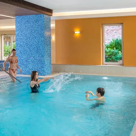 Отель Royal Club