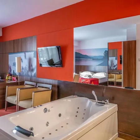 Hotel Royal Club 4*