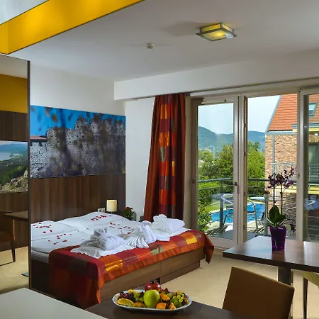 Hotel Royal Club 4*