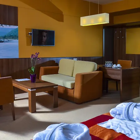 Отель Royal Club 4*