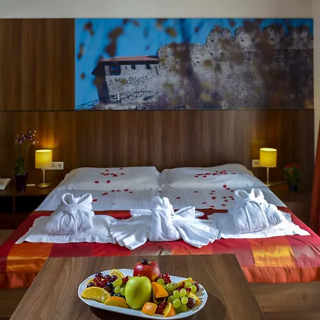 Royal Club 4*