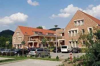 Royal Club Hotel 4*