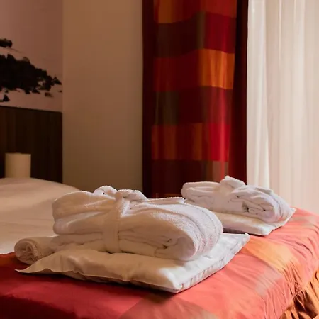 Royal Club Szálloda