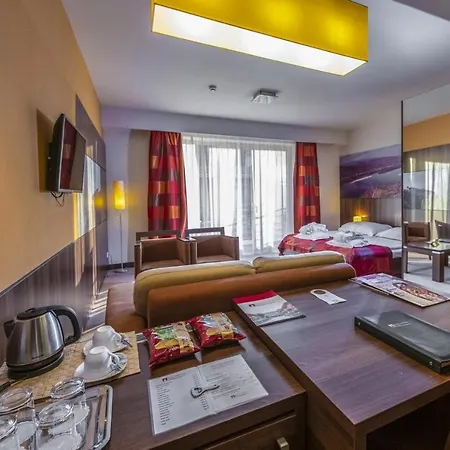 Royal Club Hotel 4*