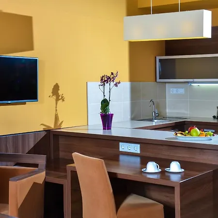 Royal Club Hotel 4*